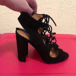 Steve Madden Sandal Heel Size 8. Never been worn